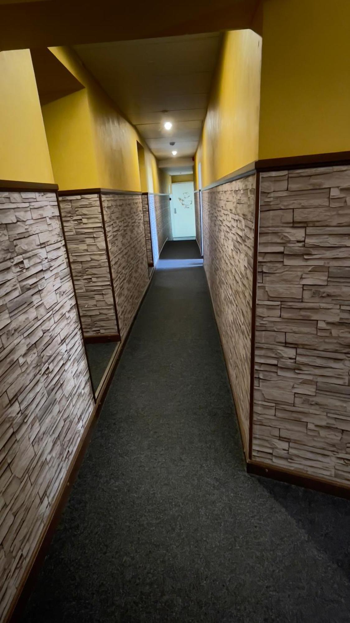 Reval Hostel エクステリア 写真